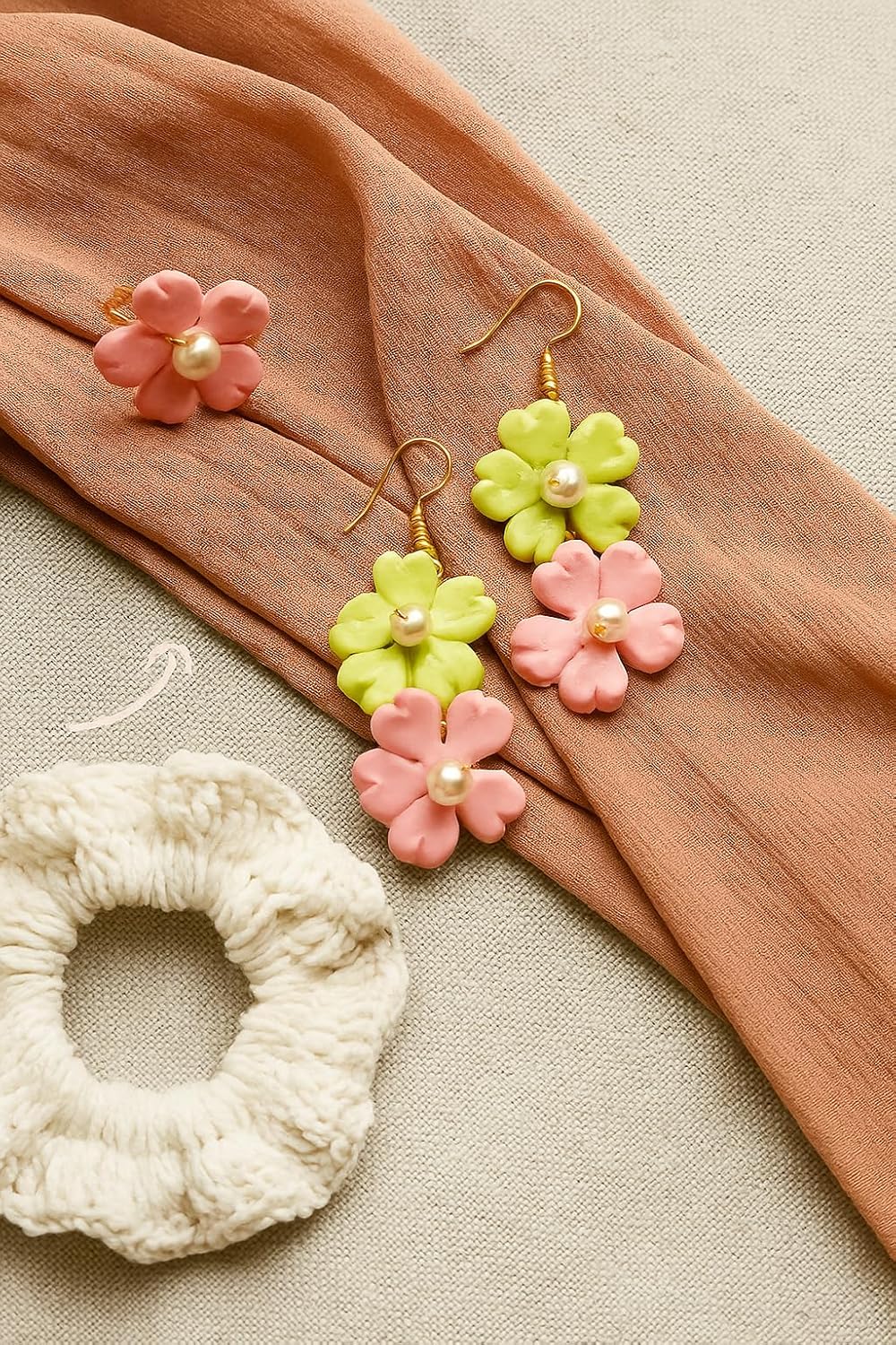 Tahera Trendy Handmade Floral Earrings, Aesthetic Clay Flower Dangles with Pearl – Lightweight Boho Drop Earrings for Girls for Daily use.